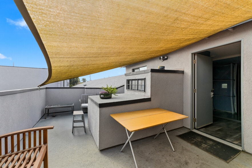 More Photos Of 1744 W 166th St, Gardena Manufacturing For Sale