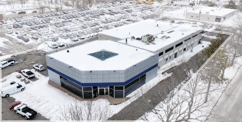 Primary Photo Of 535 Middle Country Rd, Saint James Auto Dealership For Sale