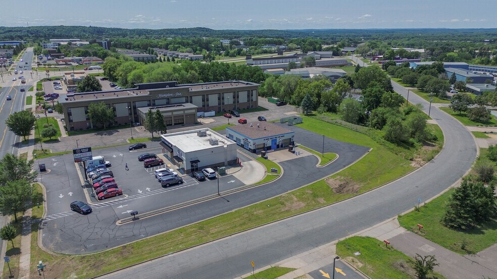 More Photos Of 2610 Craig Rd, Eau Claire Carwash For Sale