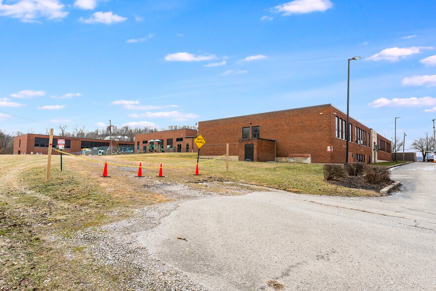 More Photos Of 300 North St, Waynesburg Schools For Sale
