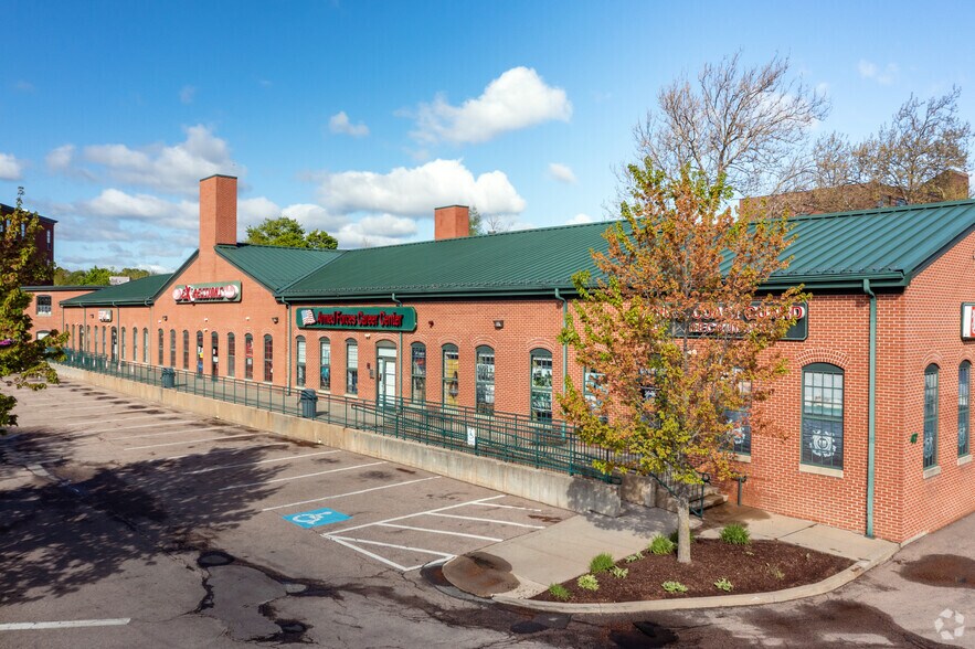 More Photos Of 325 Valley St, Providence Unknown For Lease