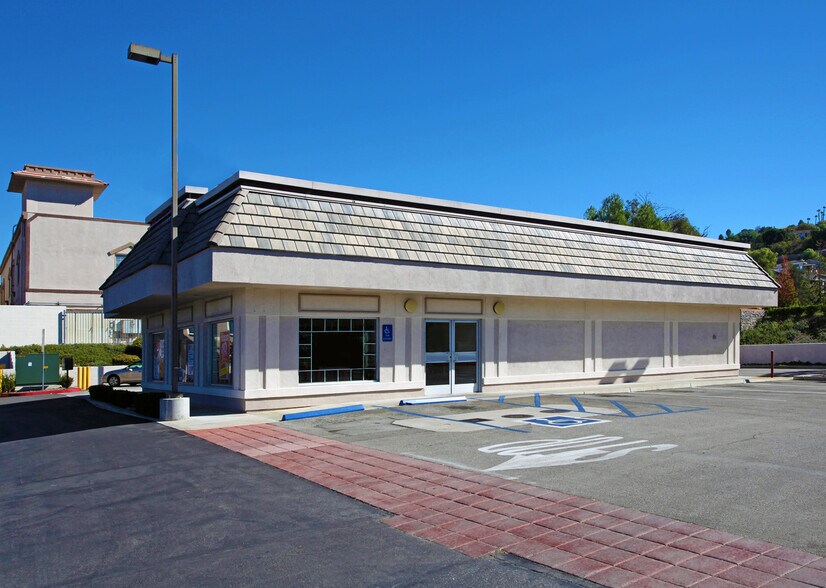 More Photos Of 2711-2899 S Diamond Bar Blvd, Diamond Bar Unknown For Lease