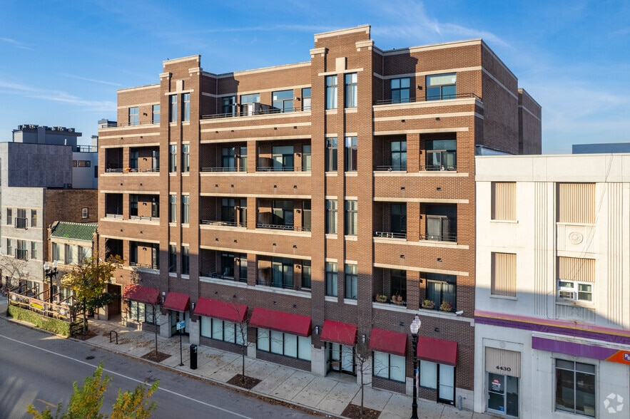 More Photos Of 4420-4428 N Clark St, Chicago Apartments For Sale