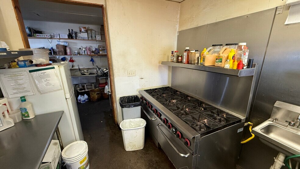 More Photos Of 120 Main St, Charleston Restaurant For Lease