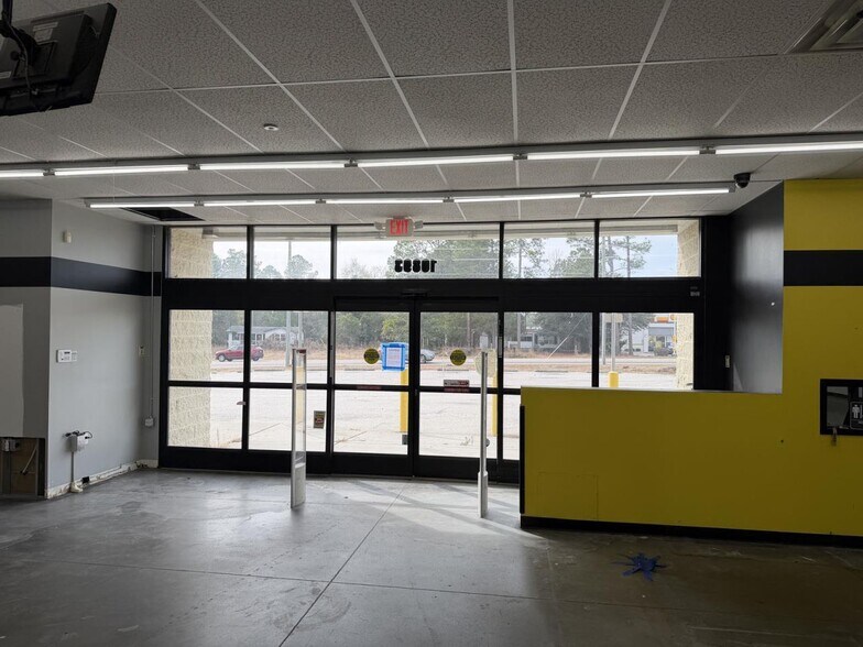 More Photos Of 10893 Nc Highway 211 E, Aberdeen Freestanding For Lease