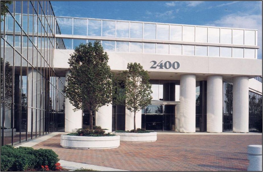 More Photos Of 2400 Corporate Exchange Dr, Columbus Office For Sale