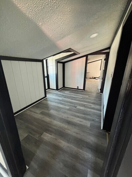 More Photos Of 11021-11025 Jefferson Ave, Newport News Auto Dealership For Sale