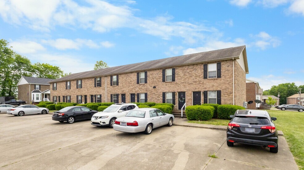 More Photos Of 2450 Caroline Dr, Clarksville Apartments For Sale