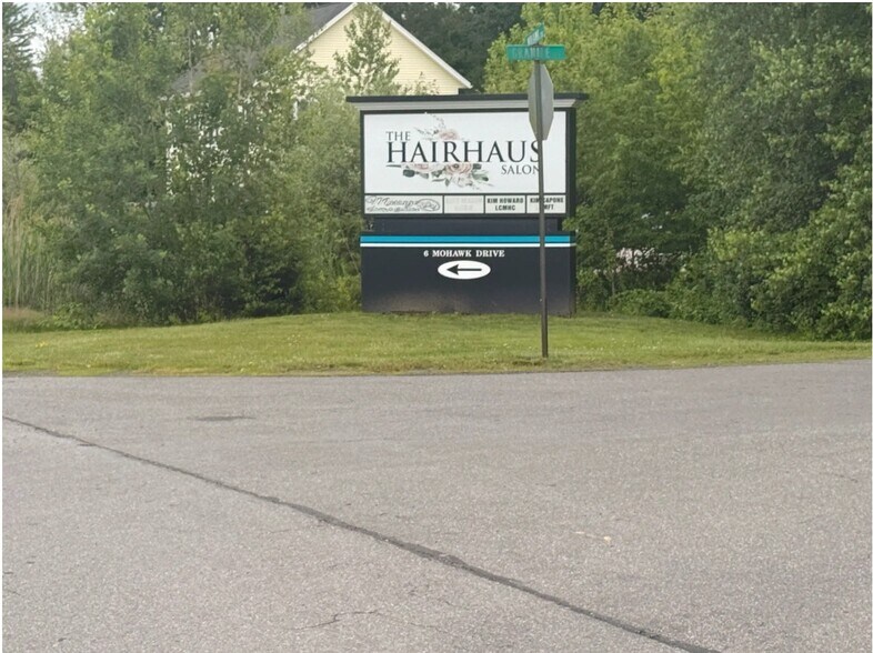 More Photos Of 6 Mohawk Dr, Londonderry Medical For Sale