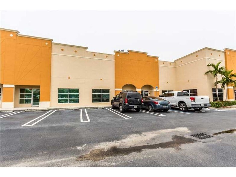 More Photos Of 11379-11399 NW 122nd St, Medley Warehouse For Sale