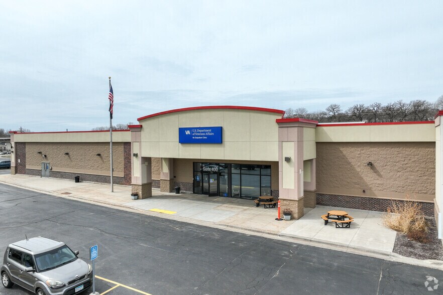 Primary Photo Of 3551 Commercial Dr SW, Rochester Flex For Sale
