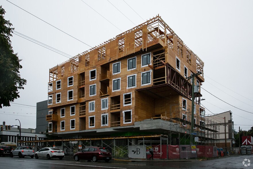 More Photos Of 1101-1109 Fort St, Victoria Apartments For Lease