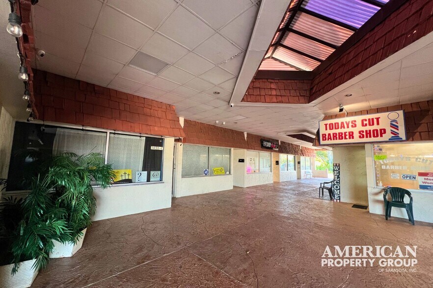 Primary Photo Of 3650 Webber St, Sarasota Unknown For Lease