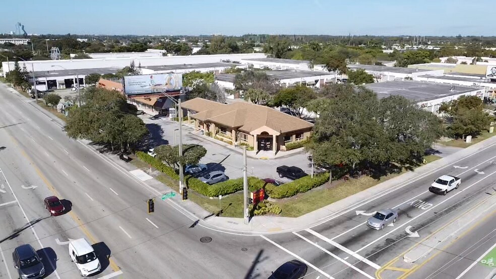 More Photos Of 5991 Anglers Ave, Fort Lauderdale Bank For Lease