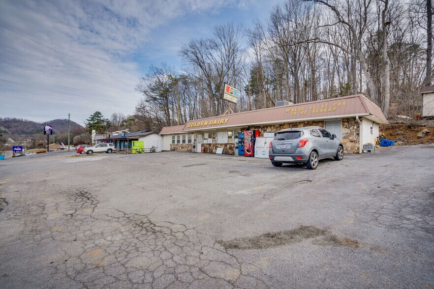 More Photos Of 4002 Highway 66, Rogersville Freestanding For Sale