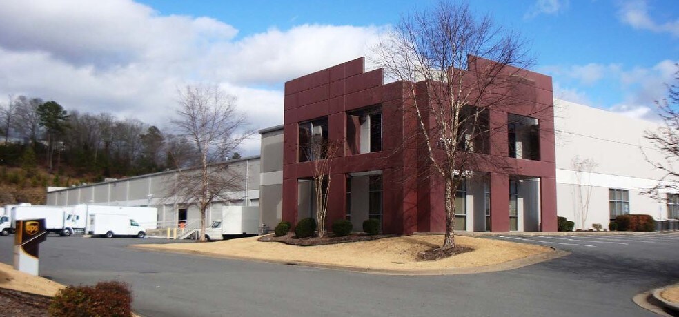 More Photos Of 12120 Colonel Glenn Rd, Little Rock Warehouse For Lease