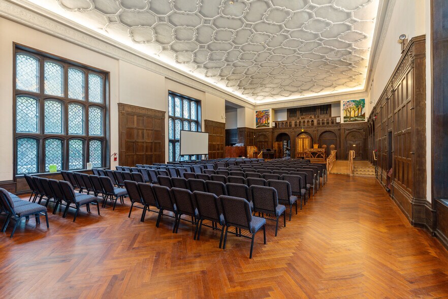 More Photos Of 190 Camp Hill Rd, Fort Washington Religious Facility For Lease