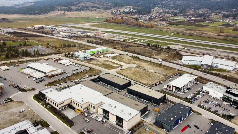 More Photos Of 2094 Pier Mac Way, Kelowna Warehouse For Sale