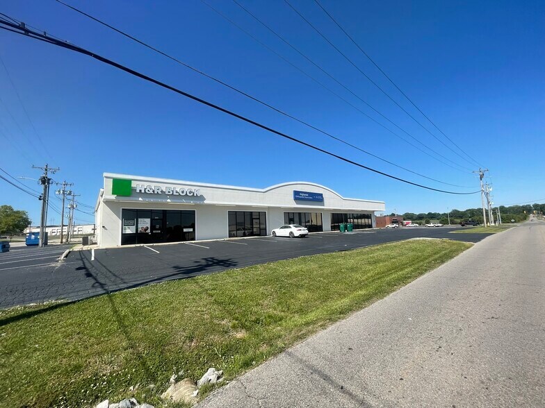 More Photos Of 92 Bible Crossing Rd, Decherd Storefront Retail Office For Lease