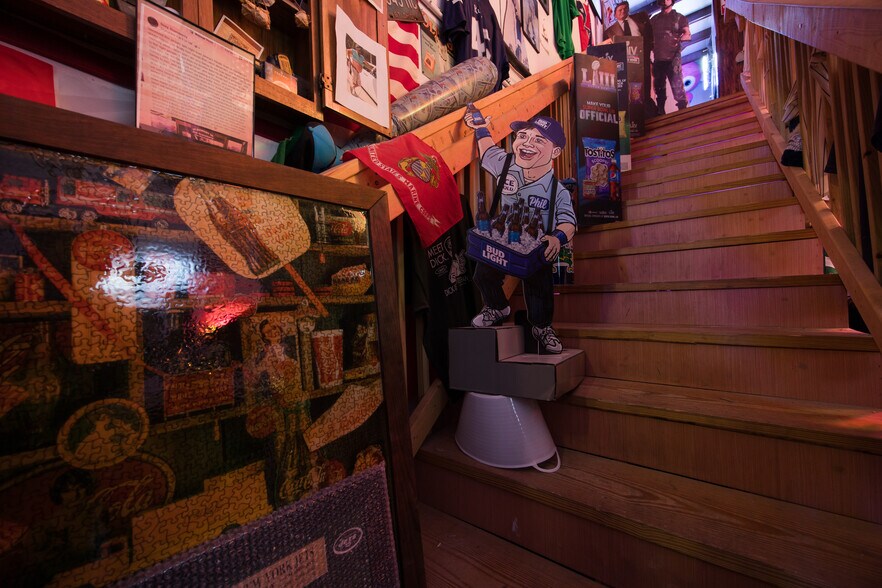 More Photos Of 1090 Knight's Trail Rd, North Venice Light Distribution For Sale