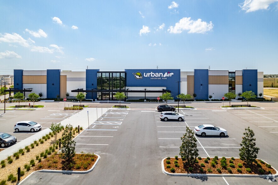 More Photos Of 5758 Hamlin Groves Trl, Winter Garden General Retail For Sale