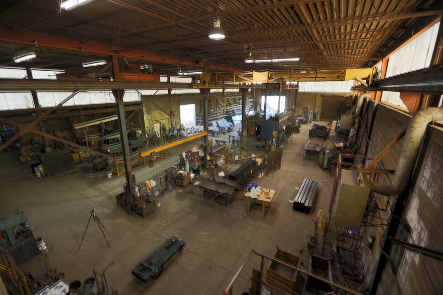 More Photos Of 633 Fellows Ave, Hanover Township Warehouse For Sale