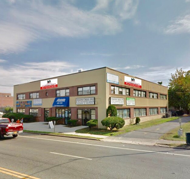 More Photos Of 147-151 W Merrick Rd, Freeport Medical For Lease