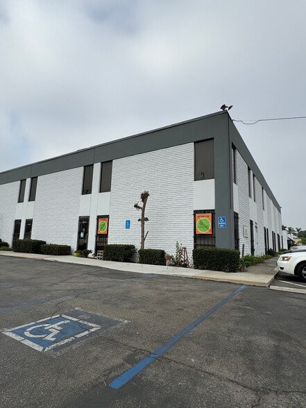 Primary Photo Of 14611-14635 Carmenita Rd, Norwalk Unknown For Lease