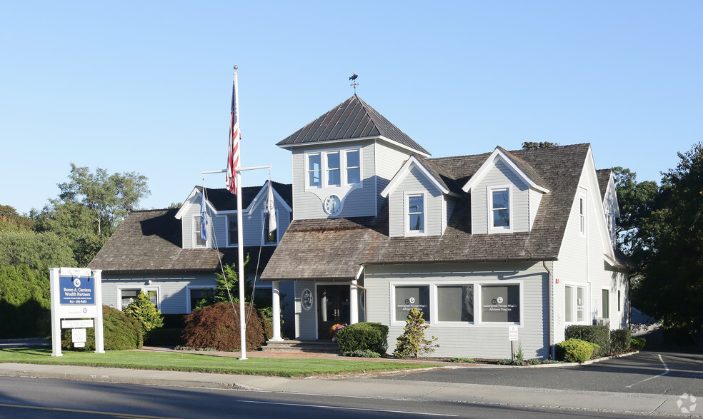 Primary Photo Of 1673 North Hwy, Southampton Storefront Retail Office For Lease