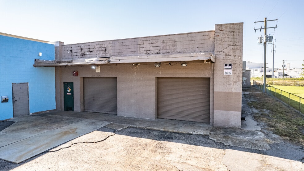 More Photos Of 129 E Admiral Taussig Blvd, Norfolk Warehouse For Lease