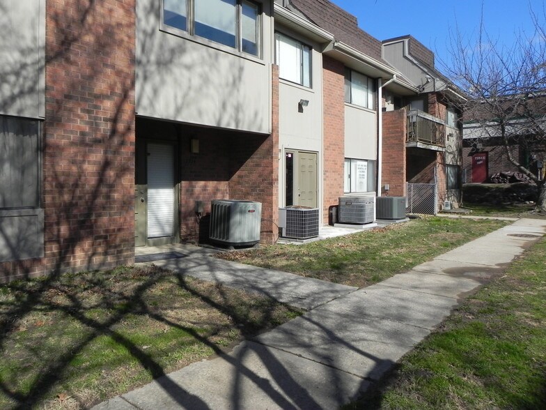 More Photos Of 7270-7278 Cradlerock Way, Columbia Medical For Lease
