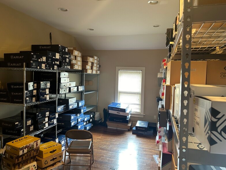 More Photos Of 19 N Main St, Marlboro Office Residential For Sale