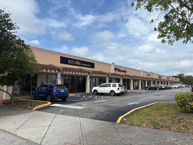 More Photos Of 1765-1781 NE 163rd St, North Miami Beach Unknown For Lease