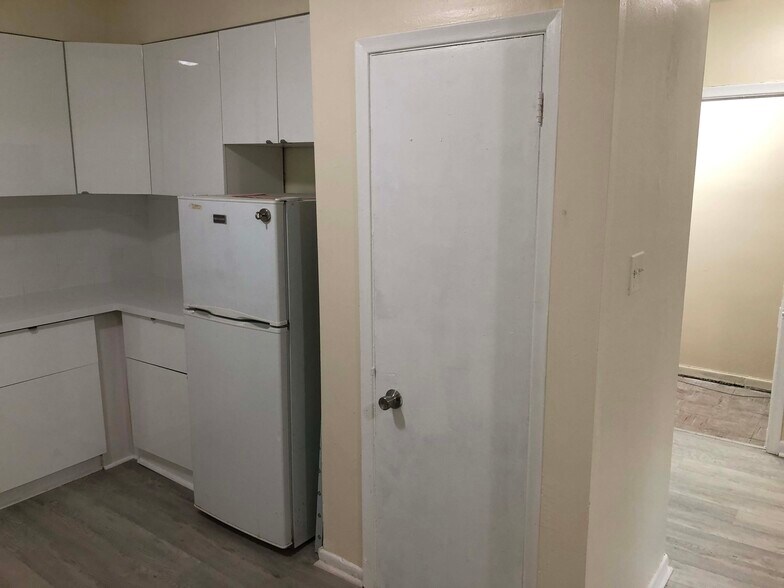 More Photos Of 2839 Bathurst St, Toronto Storefront Retail Residential For Sale