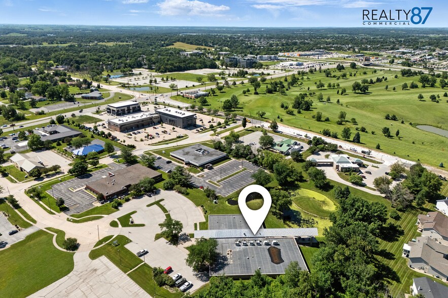 More Photos Of 4050 River Center Ct NE, Cedar Rapids Office For Lease