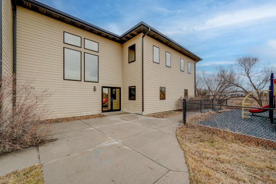 More Photos Of 2730 Crossbridge Rd, Lincoln Religious Facility For Sale