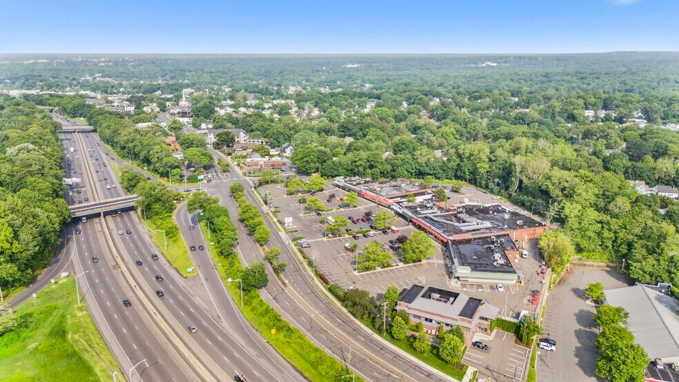 More Photos Of 1233-1273 E Putnam Ave, Riverside Restaurant For Sale