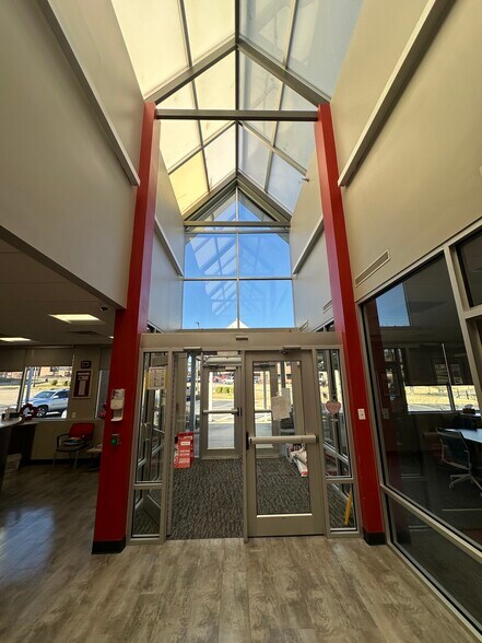 More Photos Of 21 Corporate Hill Dr, Little Rock Office For Sale