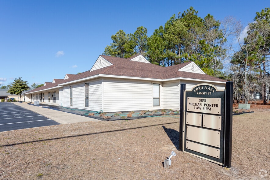 More Photos Of 5841-5851 Ramsey St, Fayetteville Office Residential For Lease