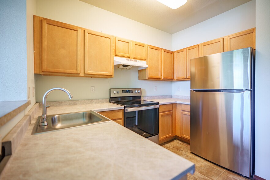 More Photos Of 12231 SE Bush St, Portland Apartments For Sale