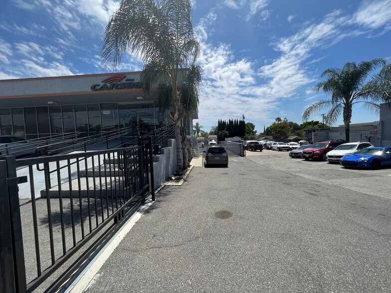More Photos Of 910 E Whittier Blvd, La Habra Auto Dealership For Lease