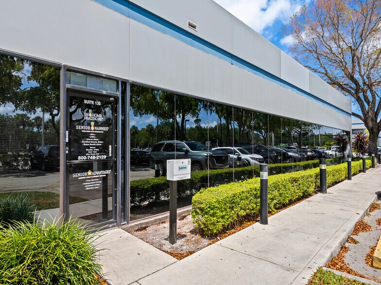 More Photos Of 3313 W Commercial Blvd, Fort Lauderdale Medical For Sale