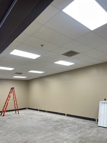 More Photos Of 1407 E Stone Dr, Kingsport Freestanding For Lease