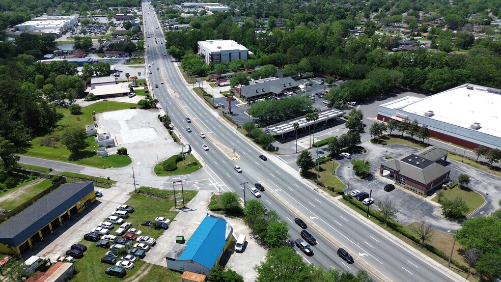 More Photos Of 569 Blanding Blvd, Orange Park Freestanding For Sale