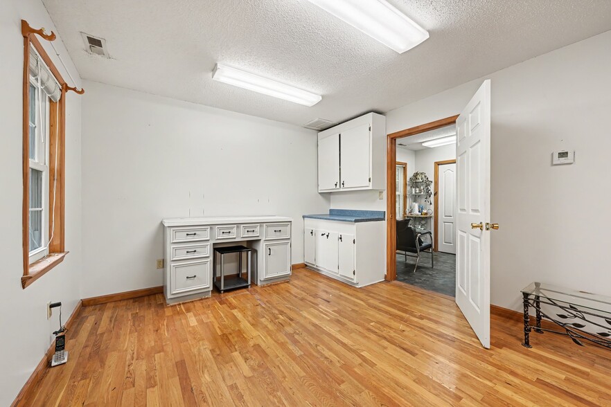 More Photos Of 4009 Polkville Rd, Shelby Freestanding For Sale