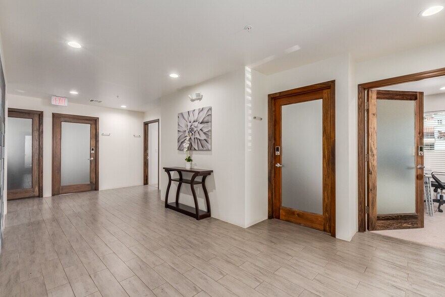 More Photos Of 4310 N 75th St, Scottsdale Office For Sale