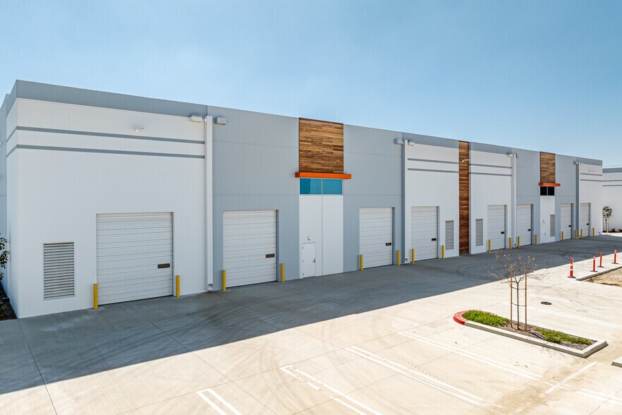 More Photos Of County Rd & East End Ave, Chino Unknown For Lease