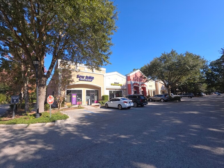 Primary Photo Of 4375 Bluffton Pky, Bluffton Storefront For Lease