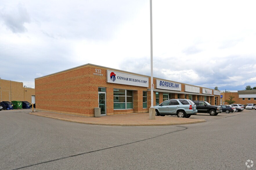 Primary Photo Of 233 Mapleview Dr E, Barrie Light Distribution For Lease