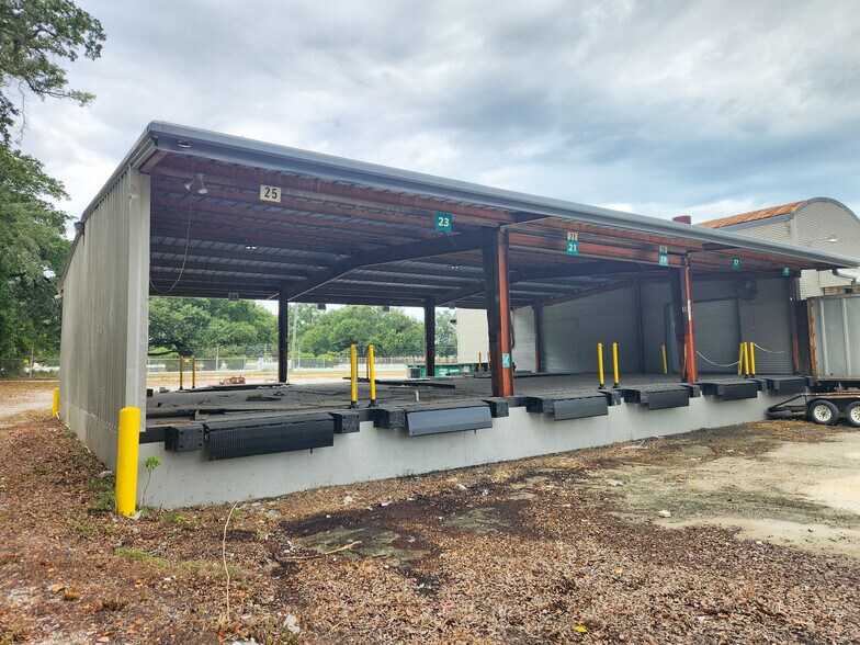 More Photos Of 1111 Virginia St, Mobile Industrial For Lease